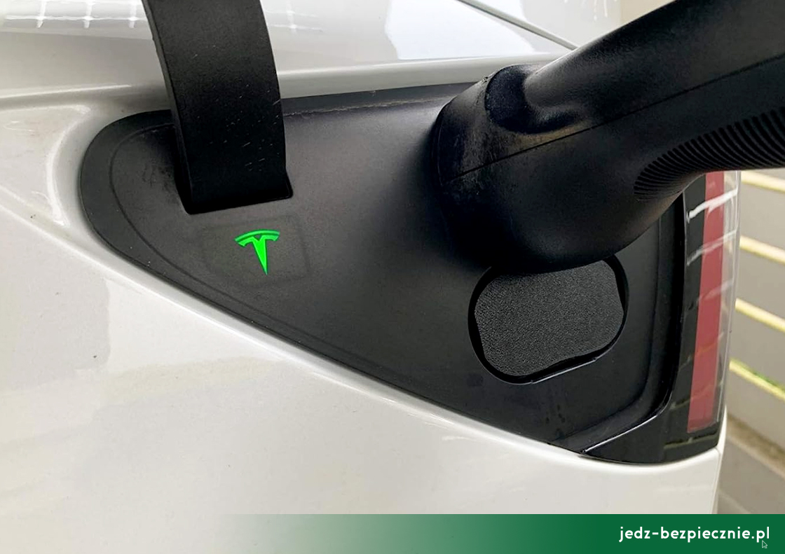 Z RYNKU | Sprzedaż nowych samochodów osobowych z napędem elektrycznym w Polsce, pierwsza połowa 2023, Tesla | Jedź Bezpiecznie